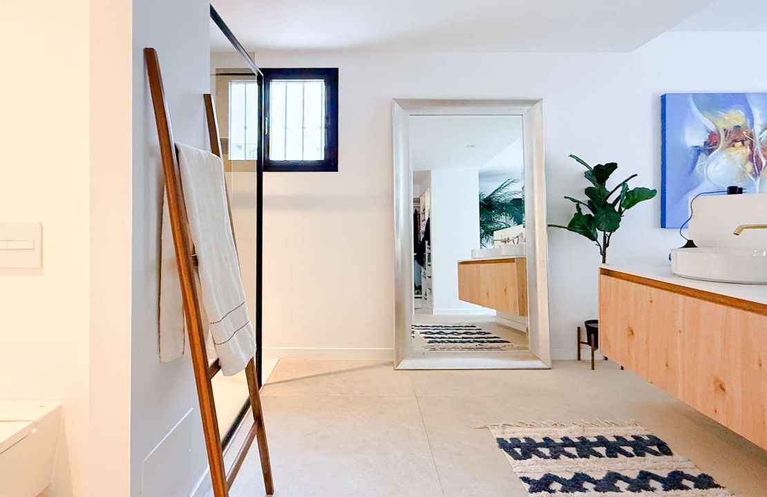 5-Bedroom Villa with Private Pool in the Peaceful Pinaret Area, Puerto Pollensa